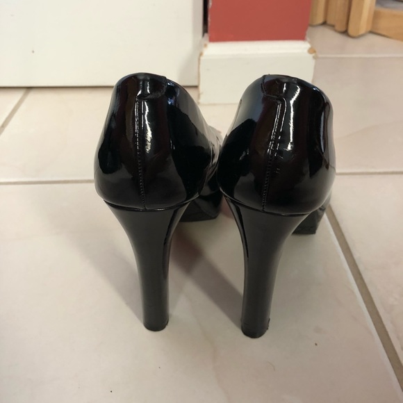 Black heels - Picture 2 of 6